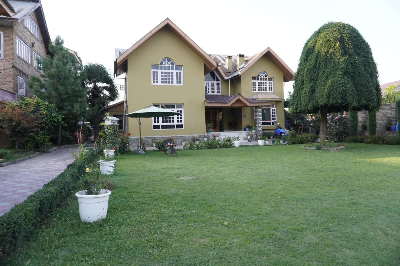 Farsal Villa Srīnagar Exterior foto