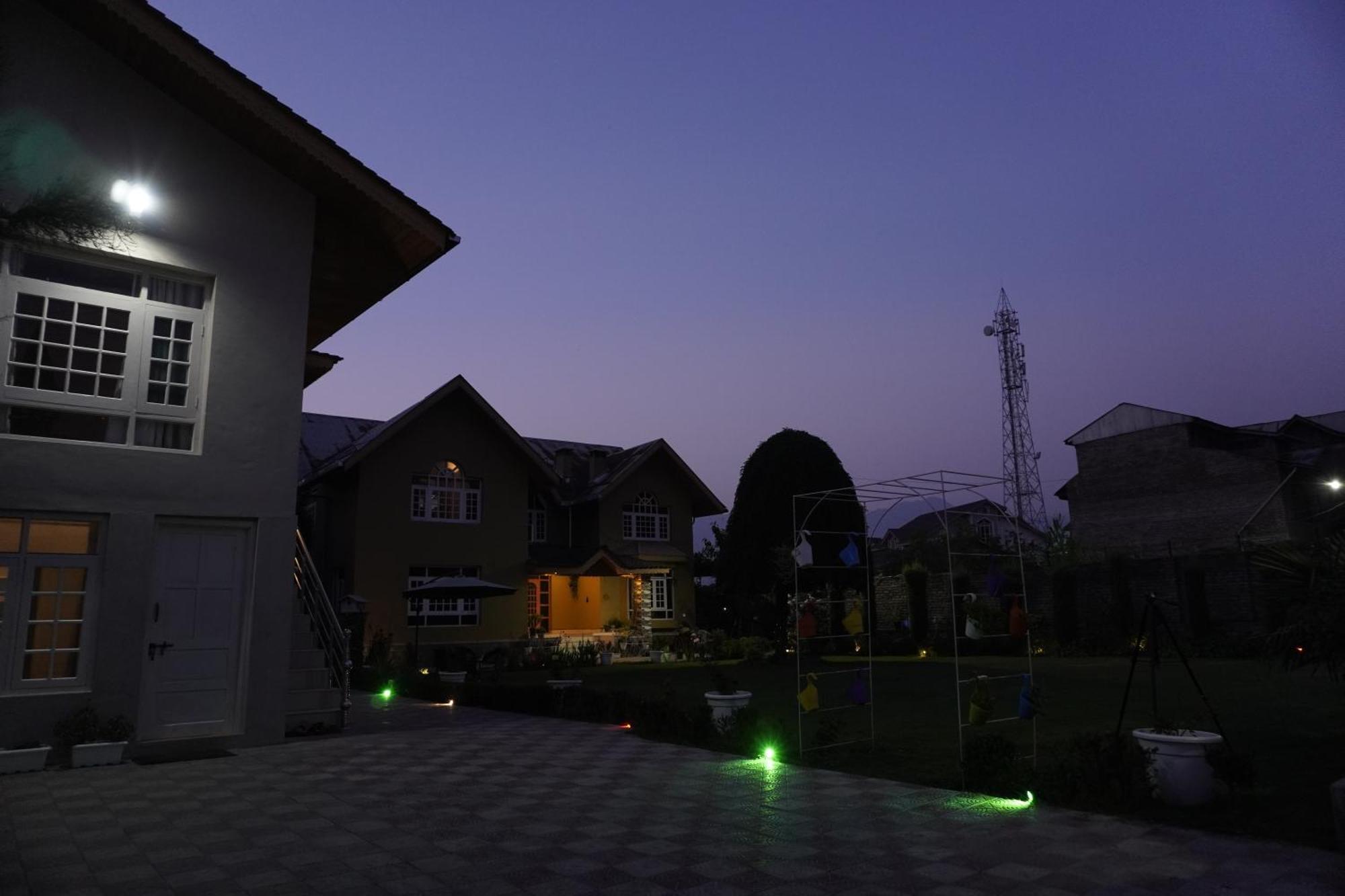 Farsal Villa Srīnagar Exterior foto